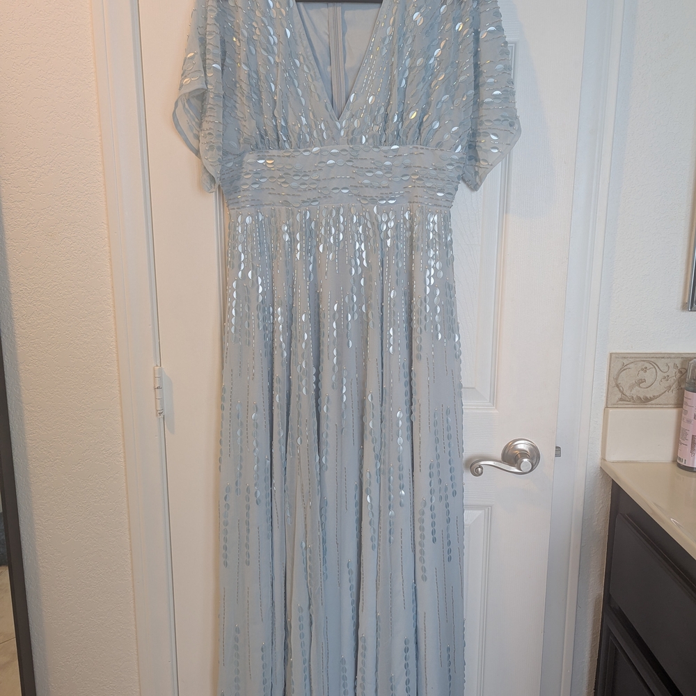 Mac Duggal Powder Blue Sequin Maxi Dress Size 8 - Picture 4 of 8